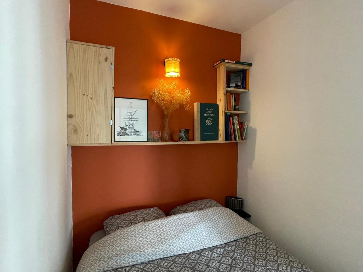 Appartement Cosy Vue Mer A 50 M De La Plage - Refait A Neuf Et Climatise Le Pradet Exterior photo